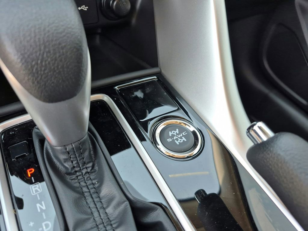 Used 2025 Mitsubishi Eclipse Cross ES image 19