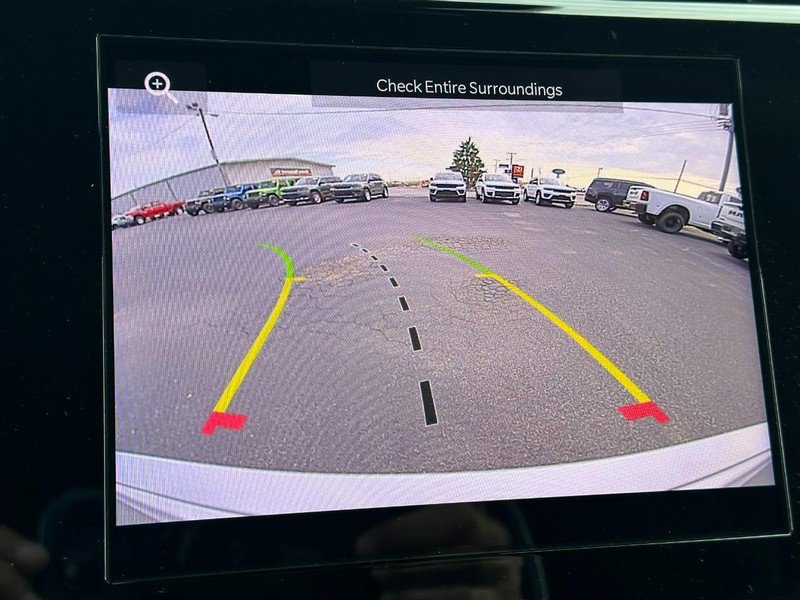 New 2025 Jeep Grand Cherokee Laredo image 14