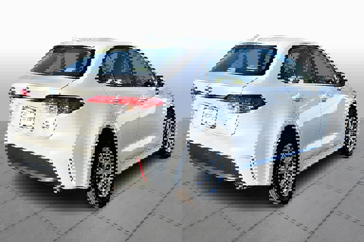 Certified 2025 Toyota Corolla LE image 12