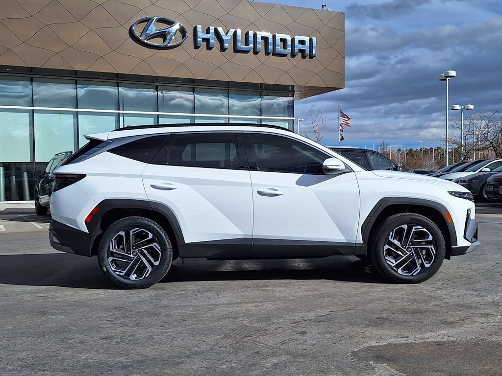 New 2025 Hyundai Tucson Limited AWD/4WD image 2