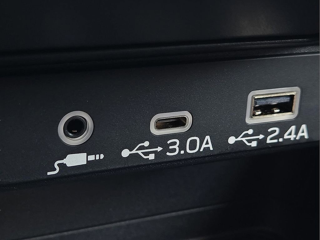 Used 2025 Subaru Crosstrek 2.0i Premium image 15