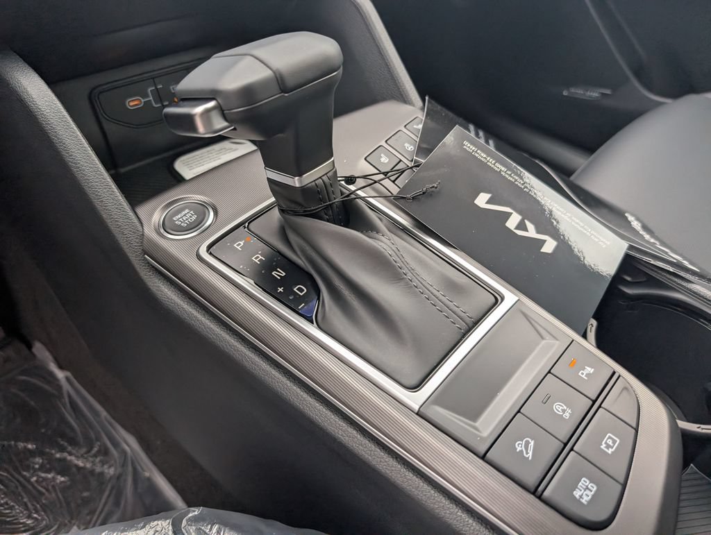 New 2026 Kia Sportage SX FWD image 21