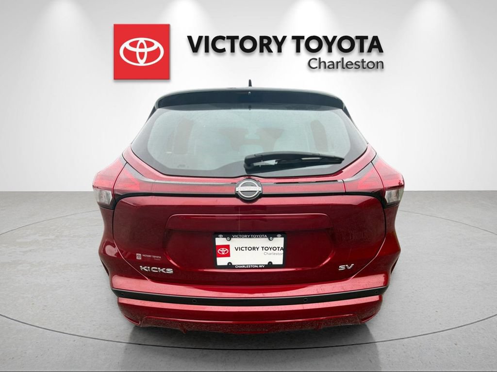 Used 2024 Nissan Kicks SV FWD image 4