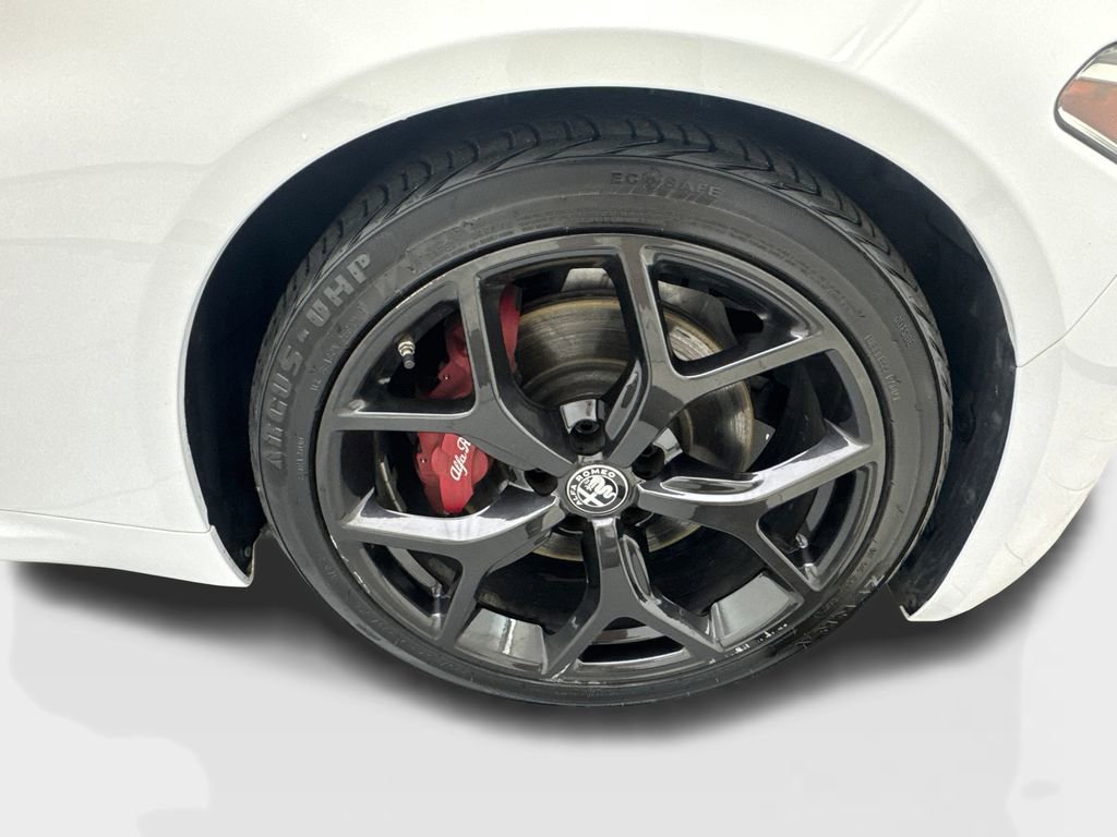Used 2021 Alfa Romeo Giulia Ti w/ Nero Edizione RWD image 82
