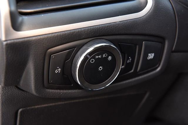 Used 2024 Ford Edge SEL image 10