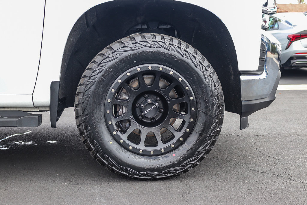 Used 2021 Chevrolet Silverado 1500 LT RWD image 12