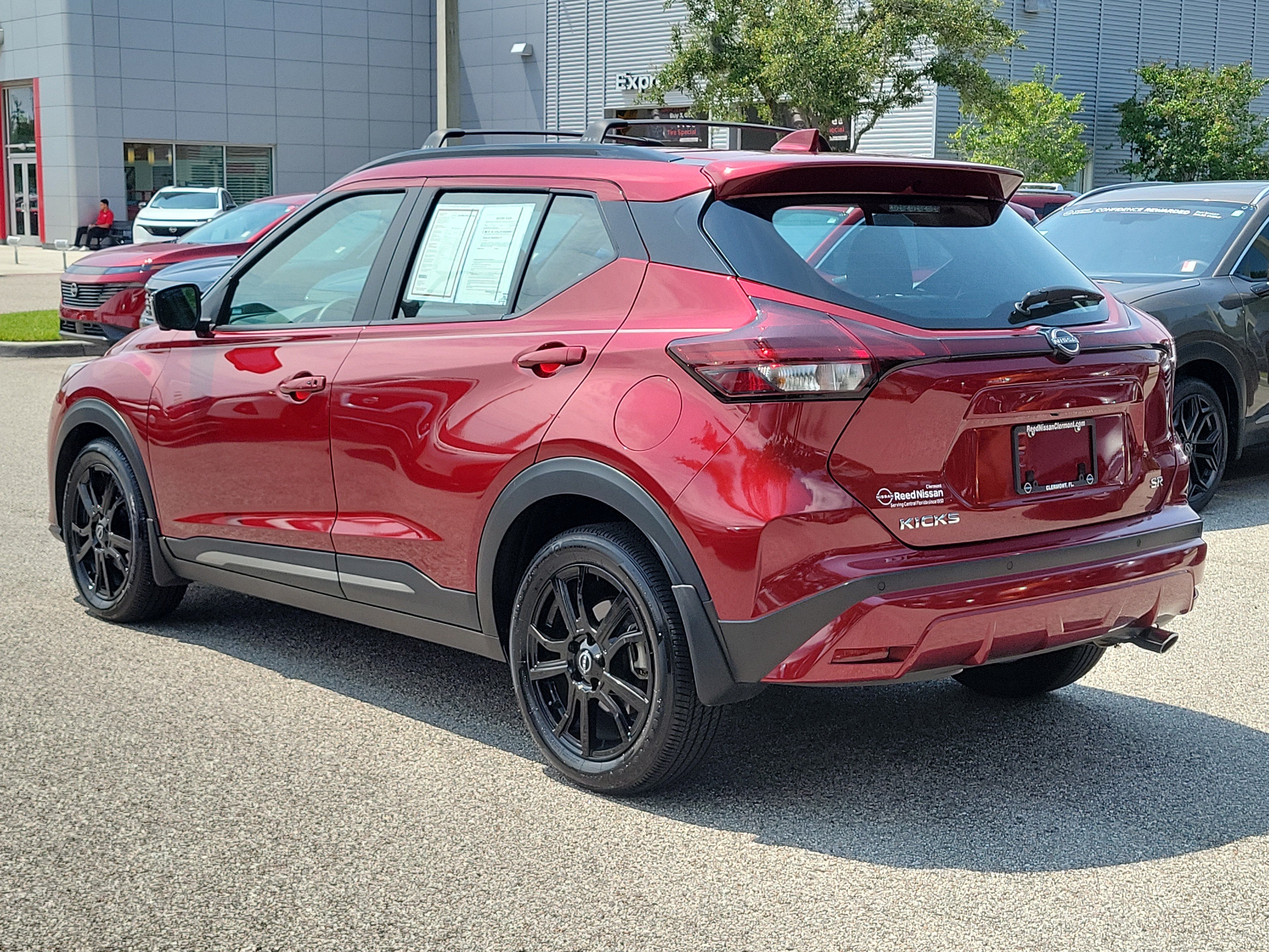 Certified 2024 Nissan Kicks SR w/ SR Premium Package FWD image 8