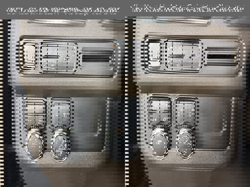 Used 2022 GMC Yukon XL SLT w/ SLT Luxury Package image 49