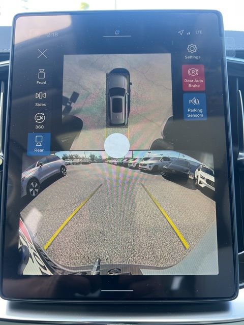 New 2026 Volvo XC90 B6 Ultra w/ Protection Package image 16