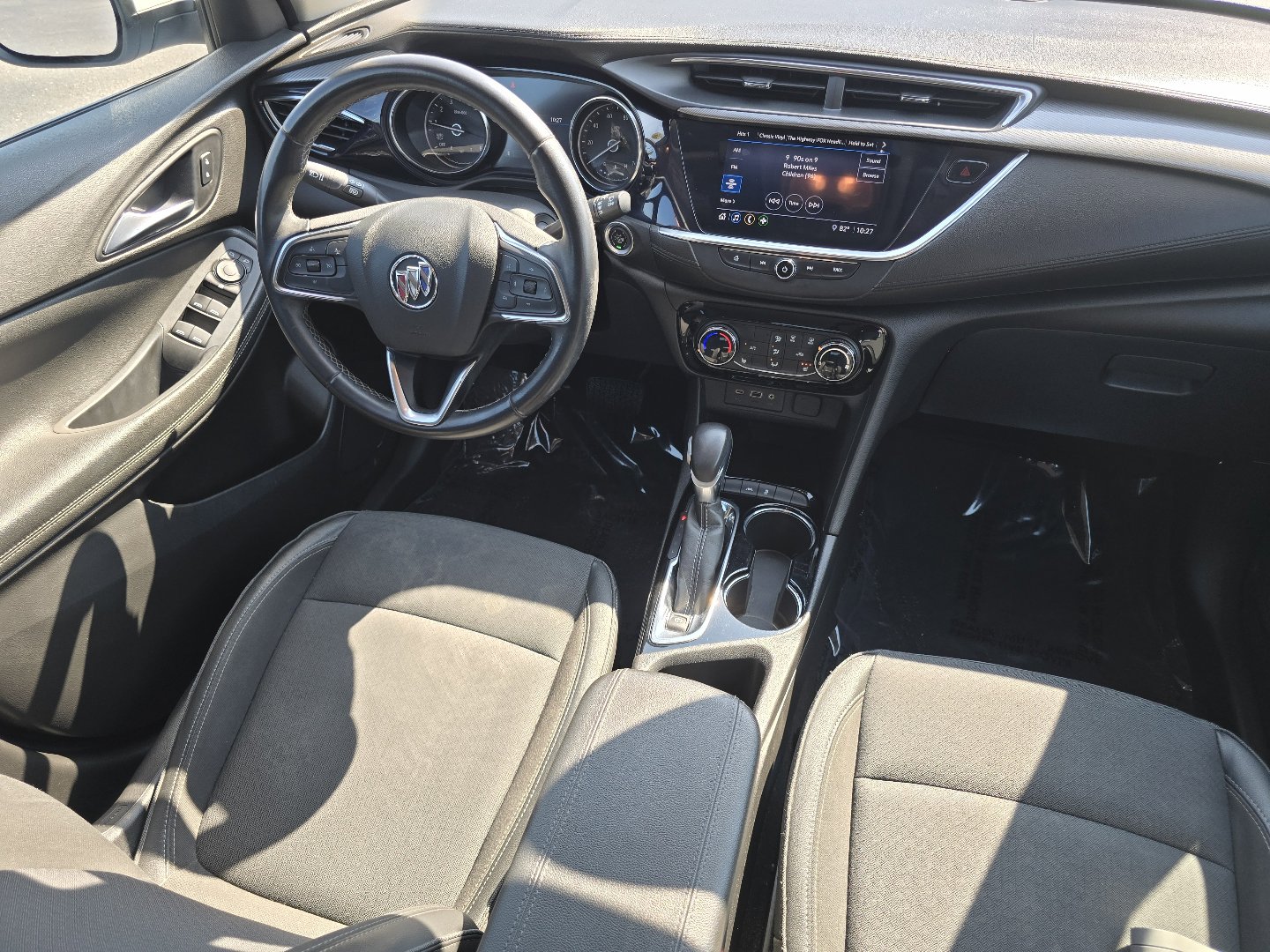 Certified 2020 Buick Encore GX Preferred w/ Cold Weather Comfort Package FWD image 27