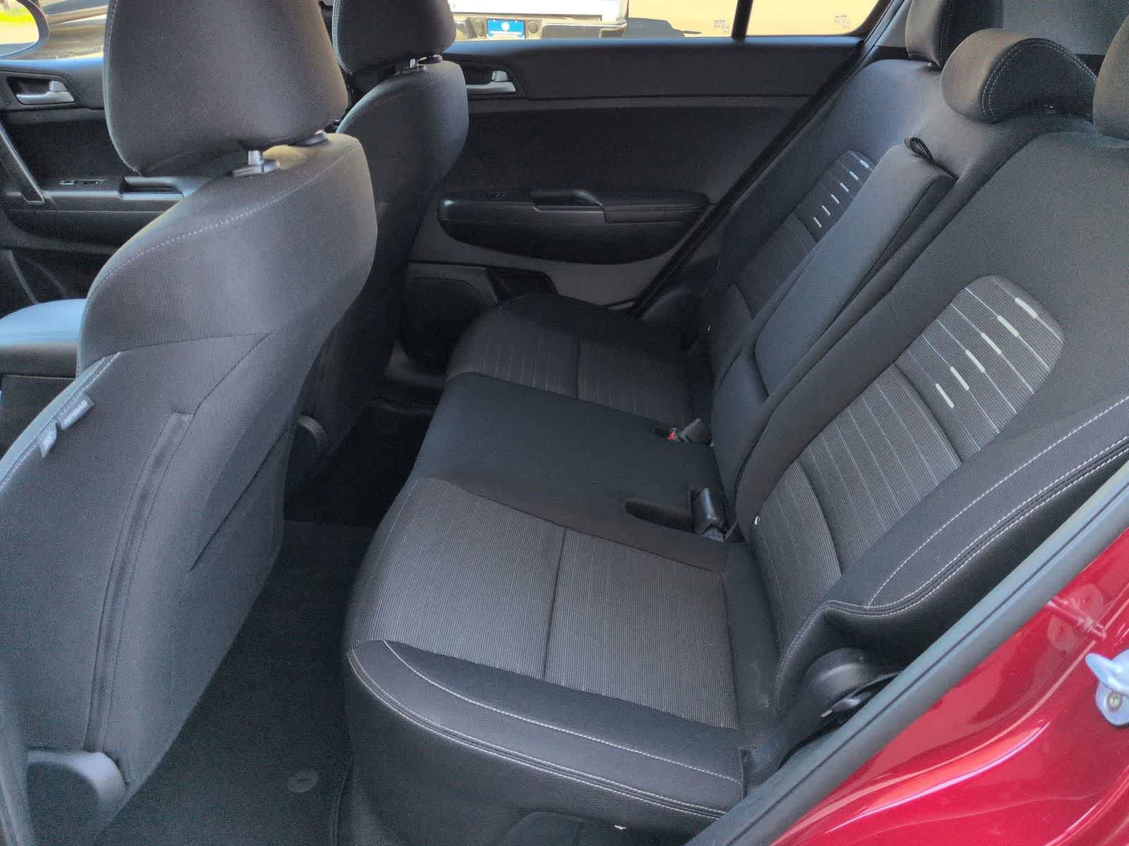 Used 2018 Kia Sportage LX image 19