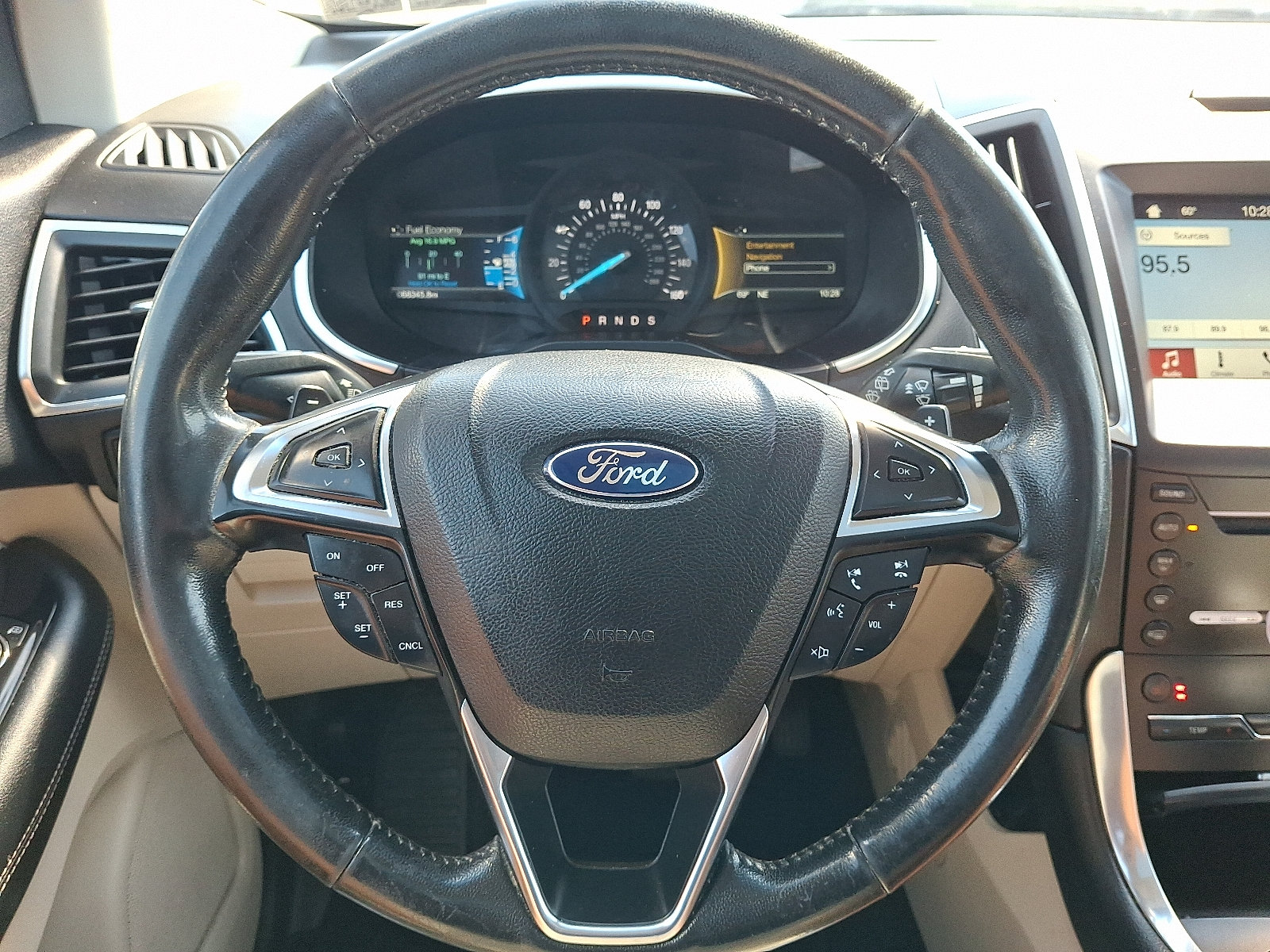 Used 2017 Ford Edge Titanium w/ Technology Package AWD/4WD image 19