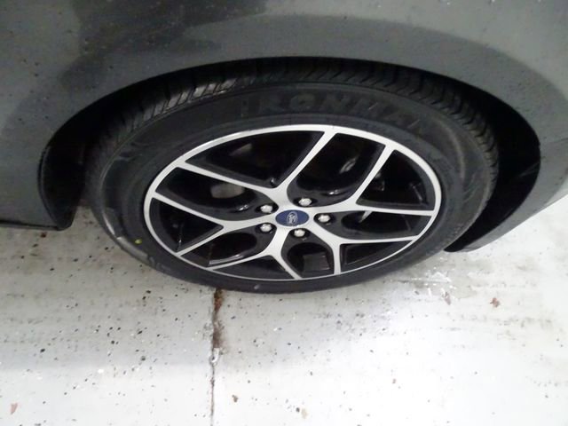 Used 2018 Ford Focus SEL image 24