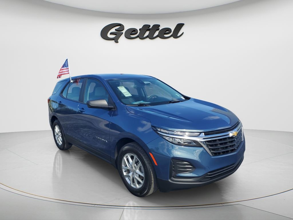 Used 2024 Chevrolet Equinox LS image 3