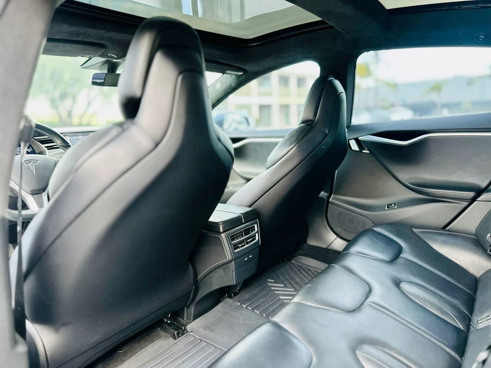 Used 2017 Tesla Model S 75 RWD image 12