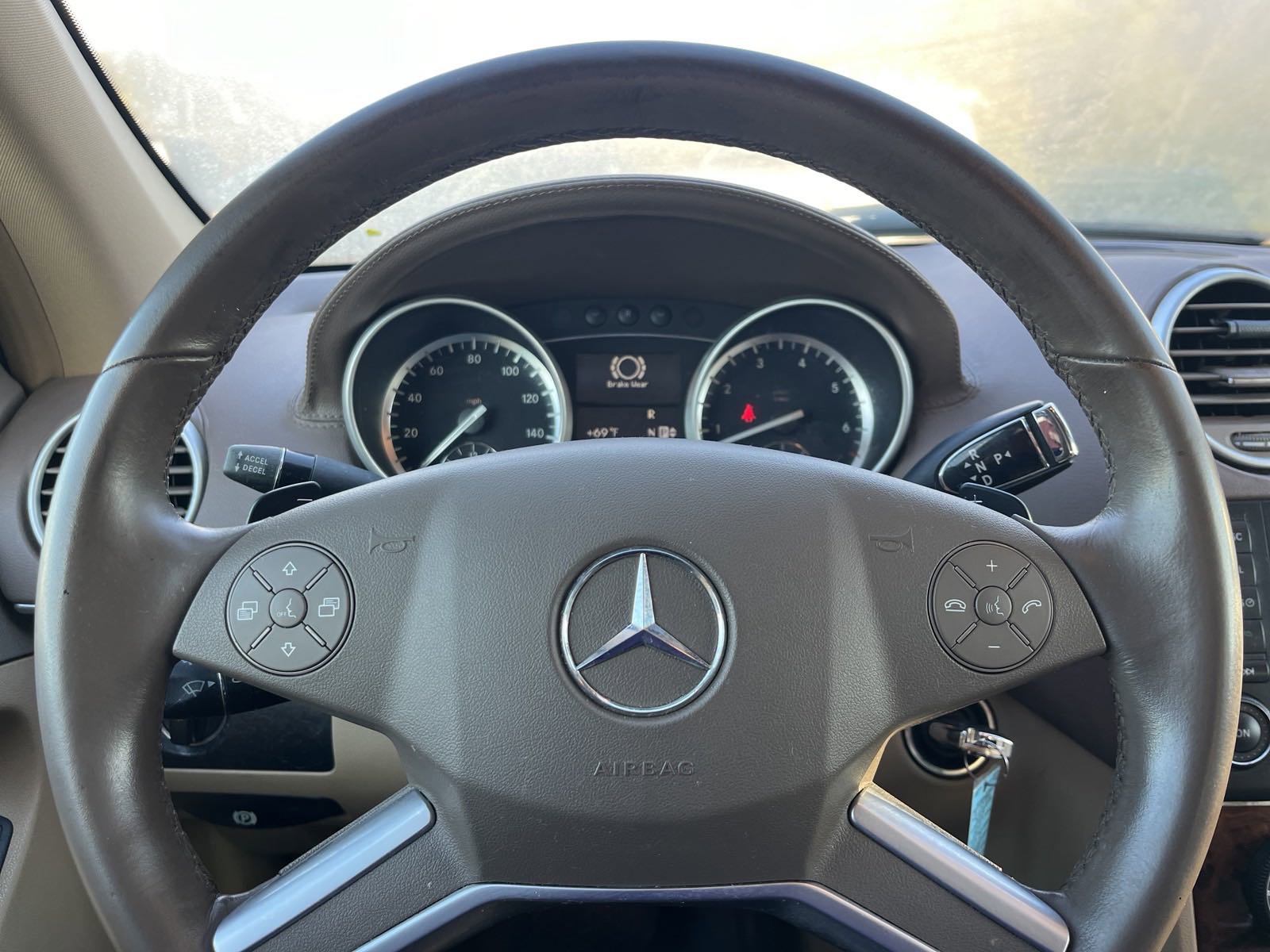 Used 2011 Mercedes-Benz GL 450 4MATIC image 16