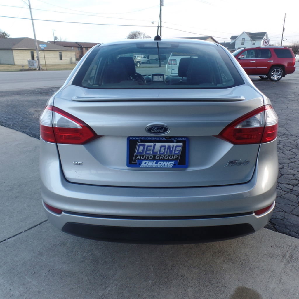 Used 2019 Ford Fiesta SE w/ Equipment Group 201A image 10