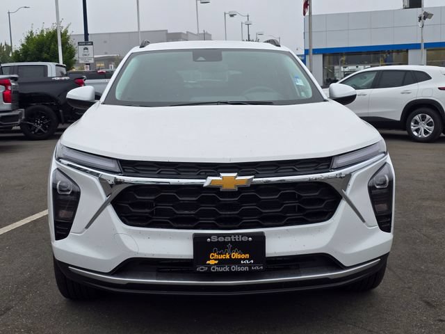 New 2026 Chevrolet Trax LT w/ Driver Confidence Package FWD image 8