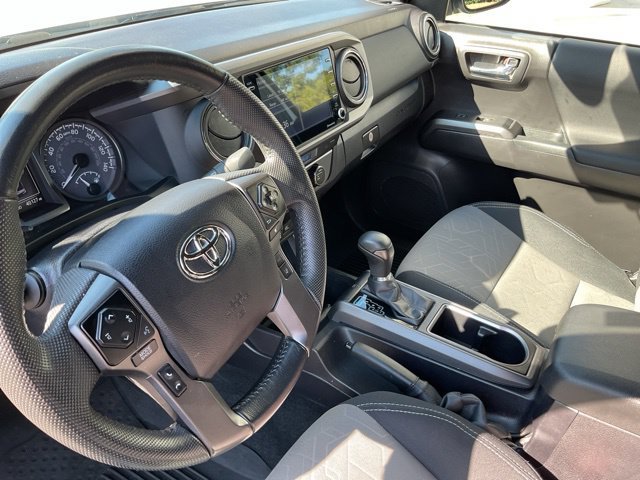 Used 2022 Toyota Tacoma TRD Off-Road w/ Technology Package RWD image 19