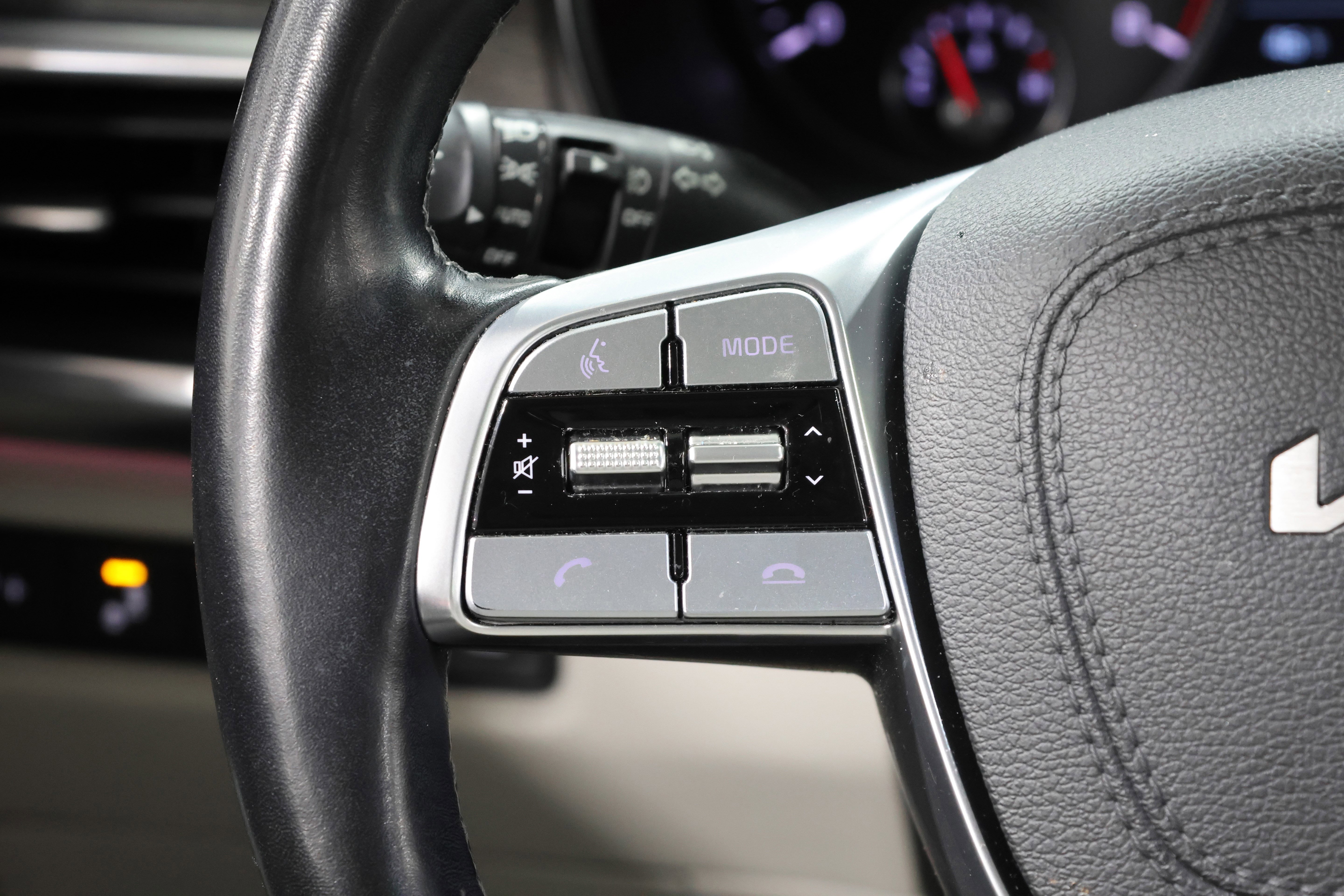 Used 2022 Kia Telluride SX image 18