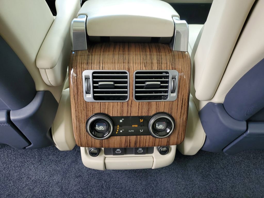 Used 2021 Land Rover Range Rover Westminster Edition image 14
