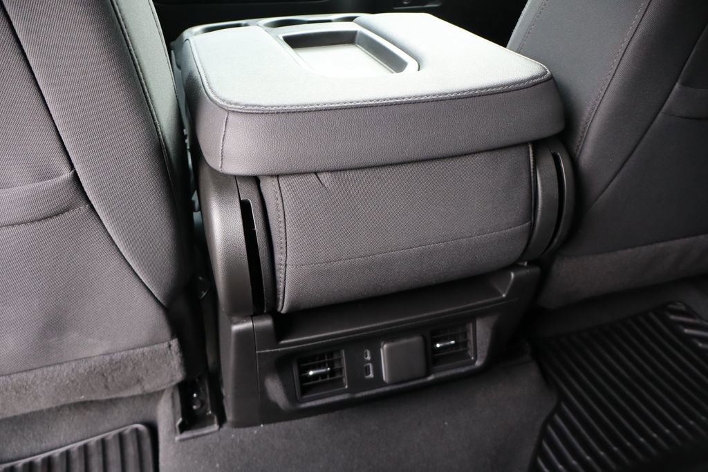 Used 2024 Chevrolet Silverado 1500 LT image 38