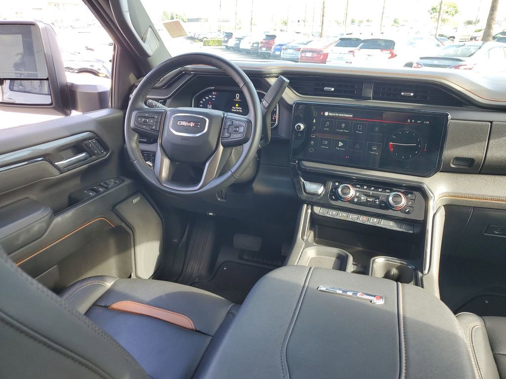 Used 2025 GMC Sierra 2500 AT4 image 11
