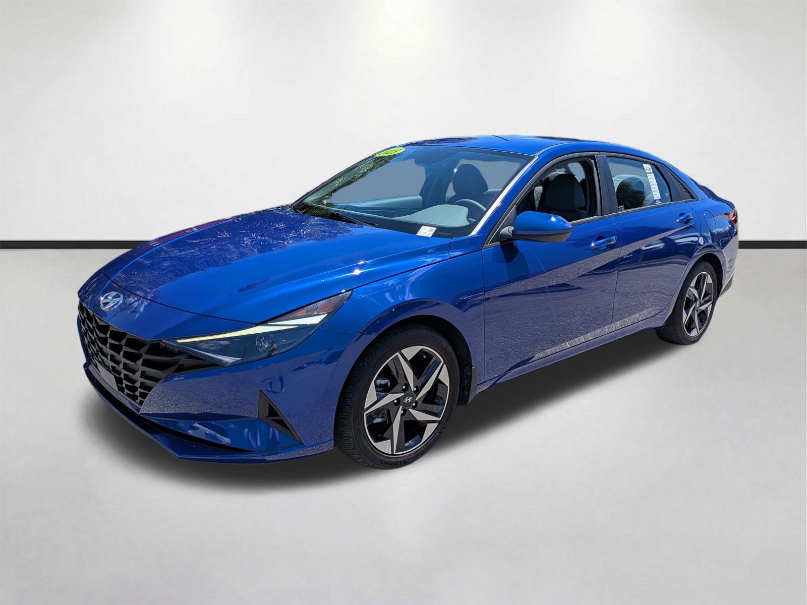 Used 2023 Hyundai Elantra SEL w/ Convenience Package FWD image 8