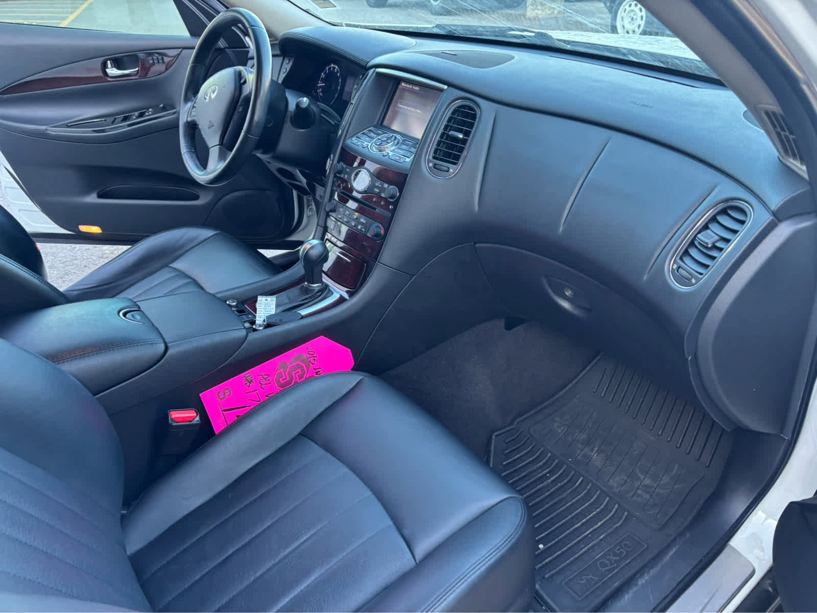 Used 2015 INFINITI QX50 Journey w/ Premium Package image 29