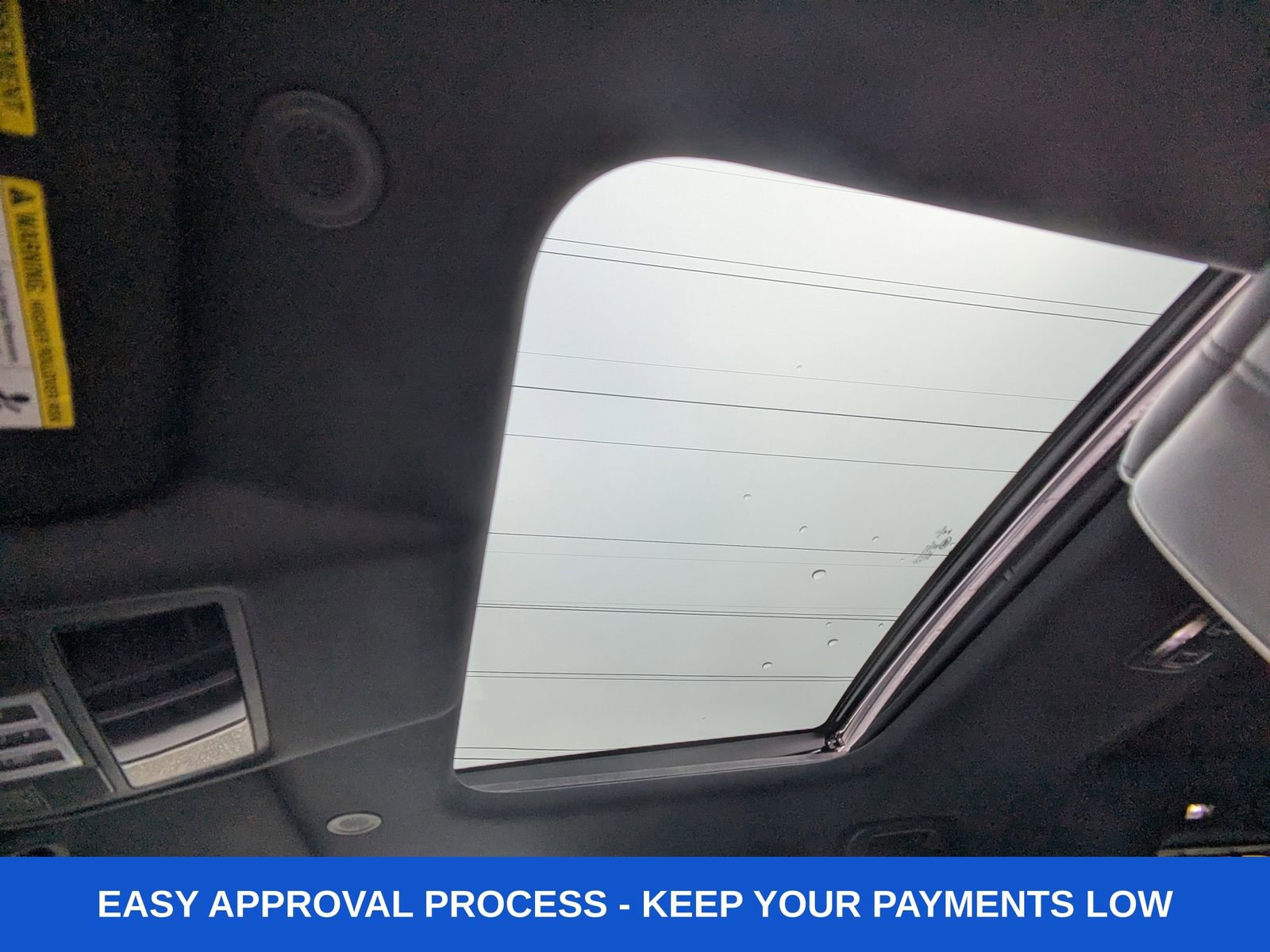 Used 2022 Land Rover Discovery S R-Dynamic image 24