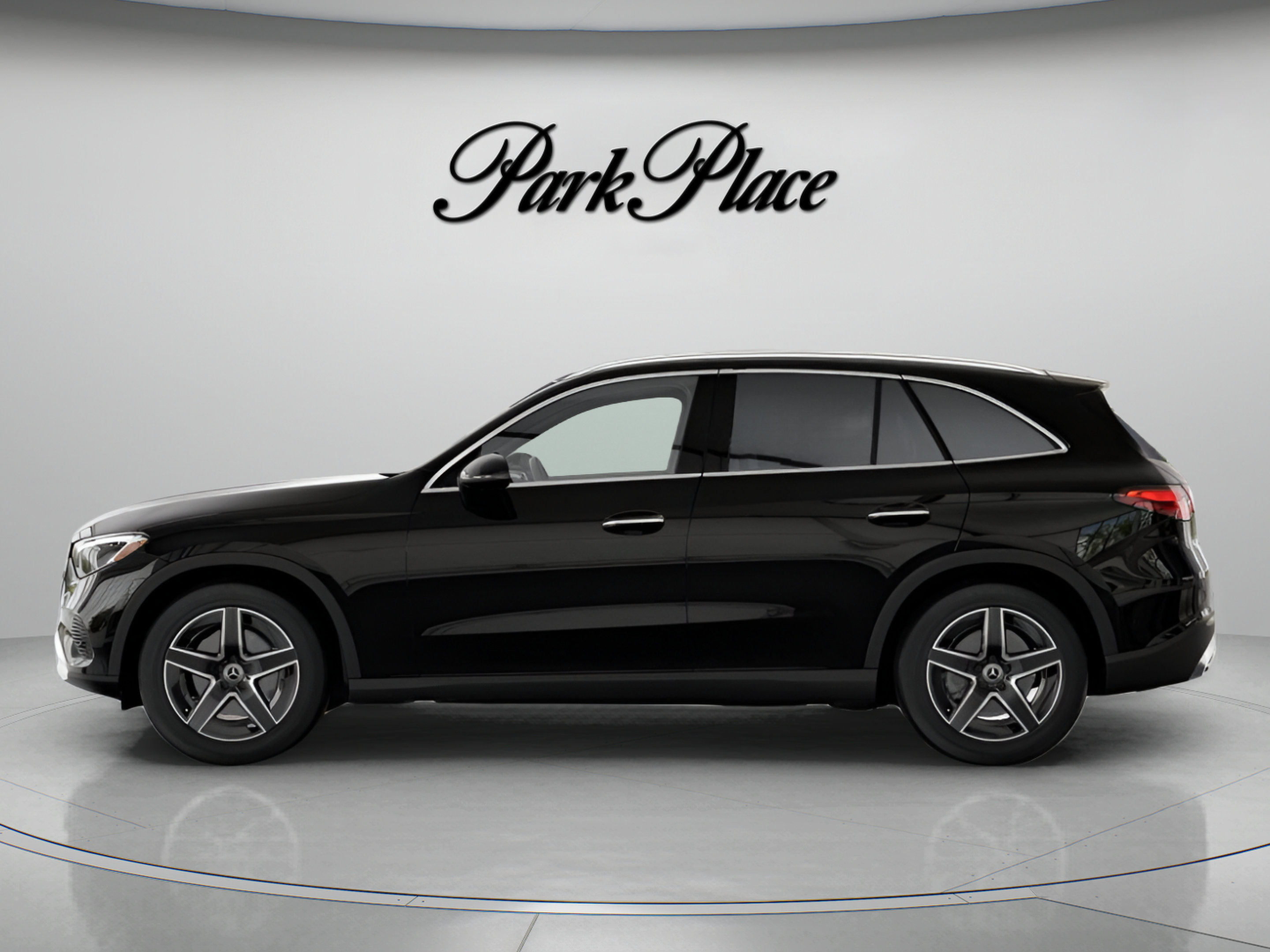 Used 2026 Mercedes-Benz GLC 300 4MATIC image 7