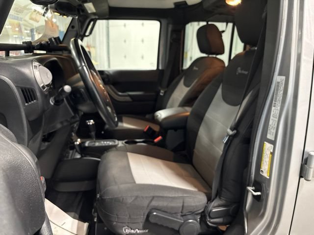 Used 2015 Jeep Wrangler Unlimited Sport w/ Quick Order Package 24S AWD/4WD image 13