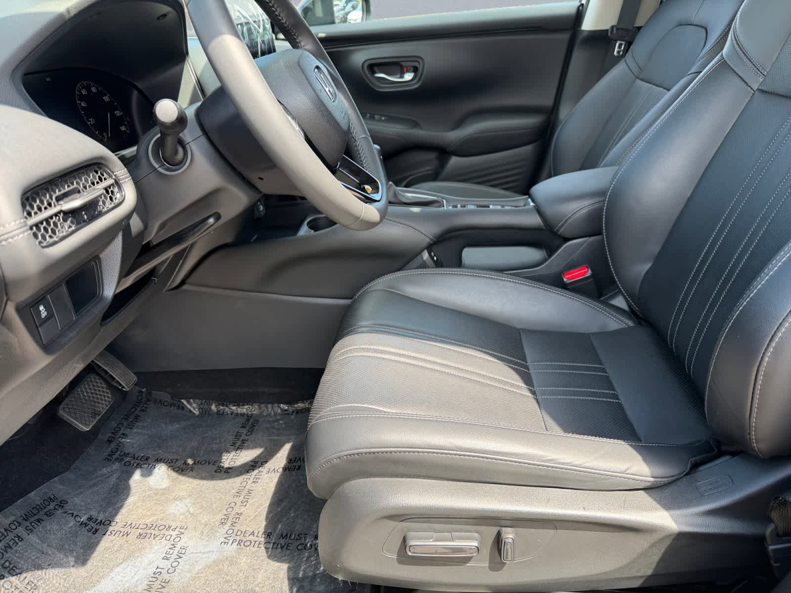 Used 2024 Honda HR-V EX-L image 7