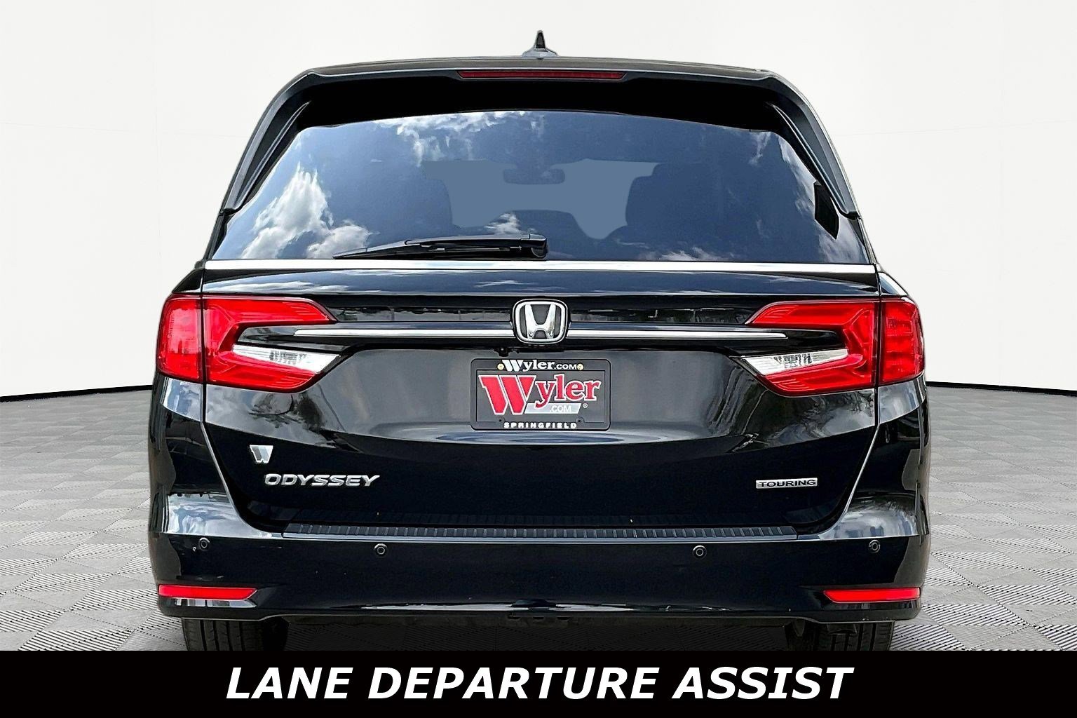 Used 2023 Honda Odyssey Touring image 5