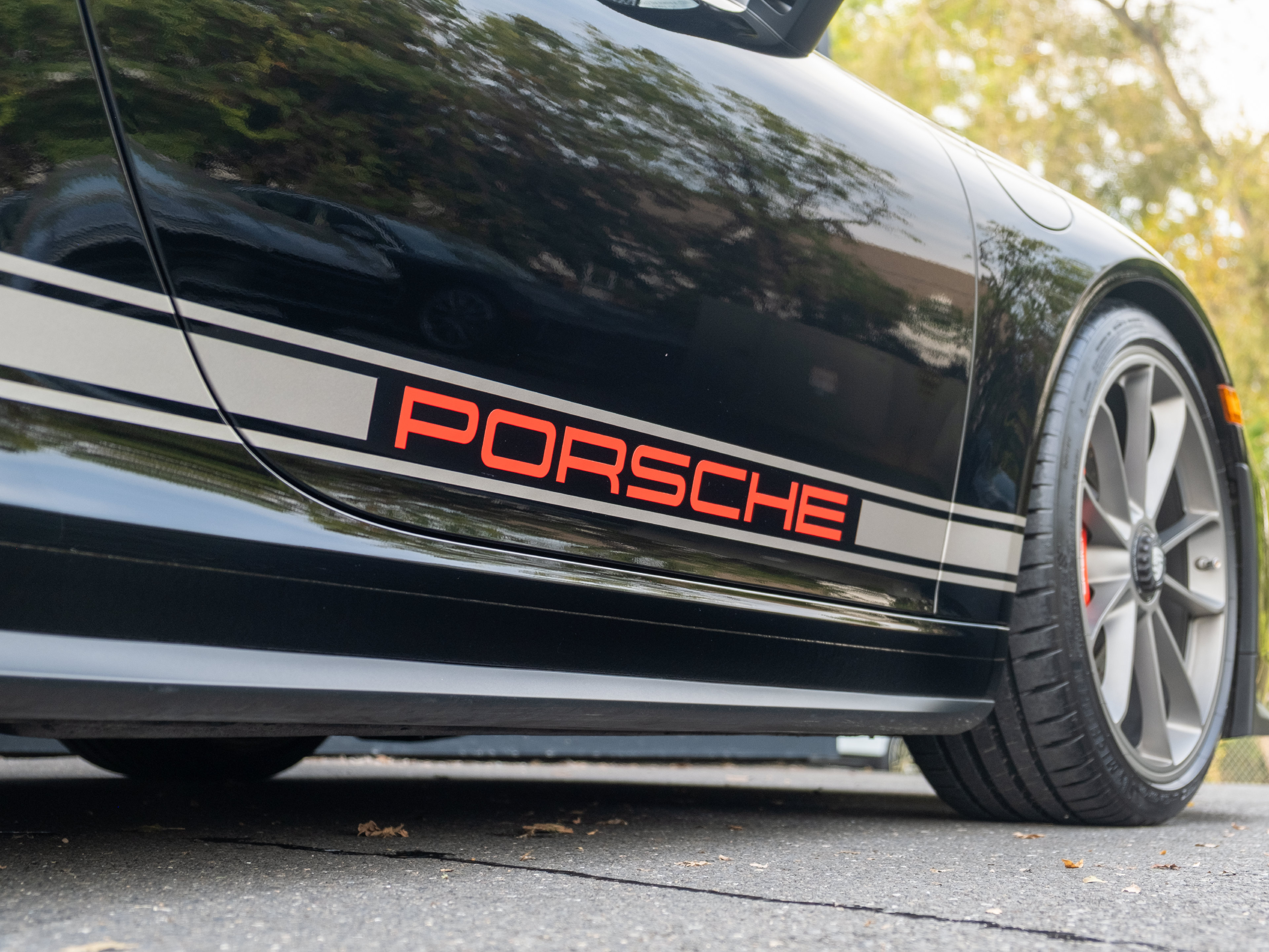 Certified 2018 Porsche 911 GT3 RWD image 19
