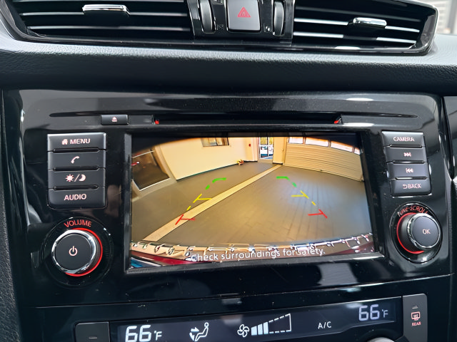 Used 2021 Nissan Rogue Sport SV FWD image 21