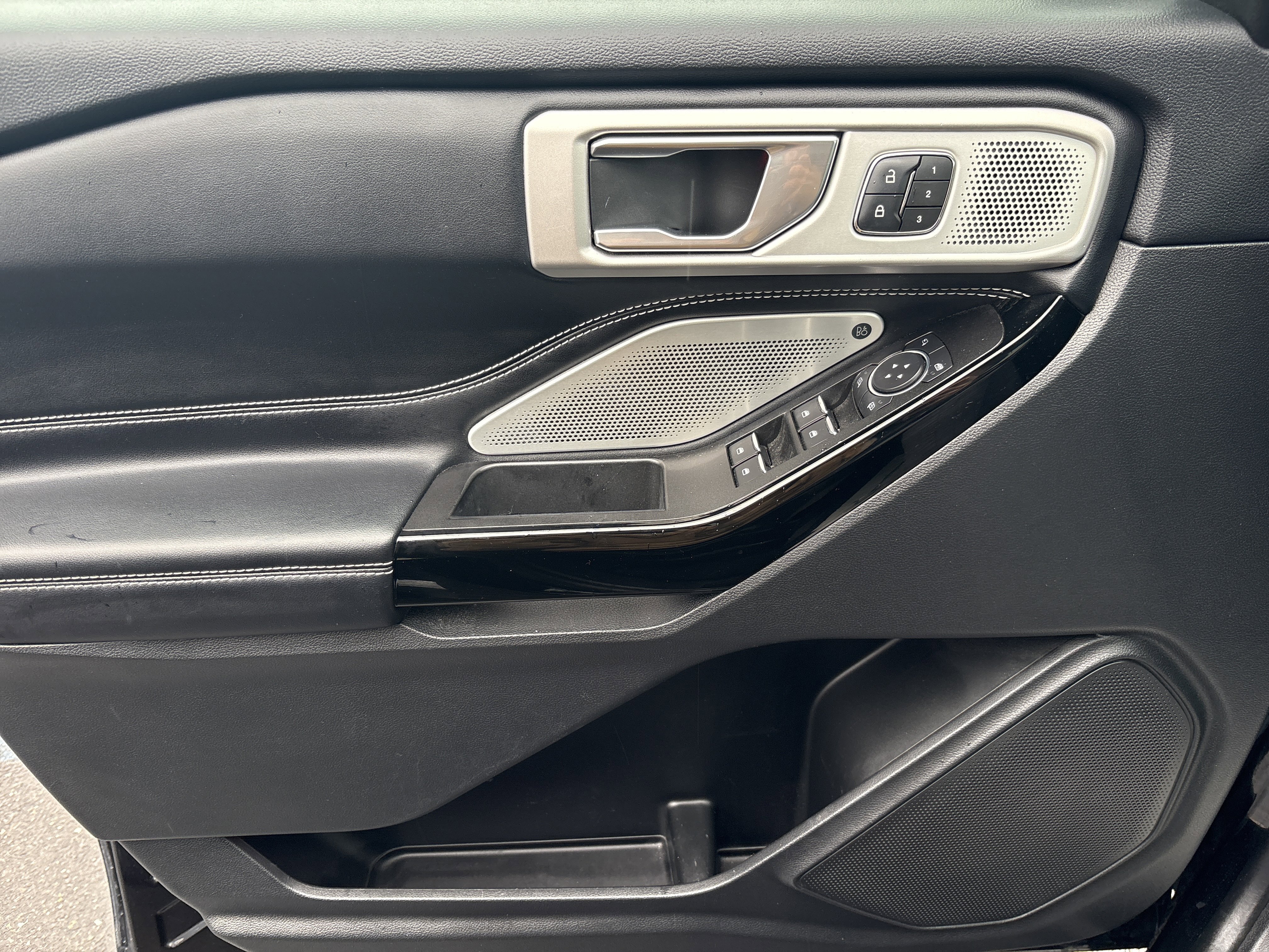 Used 2022 Ford Explorer ST w/ Equipment Group 401A image 34