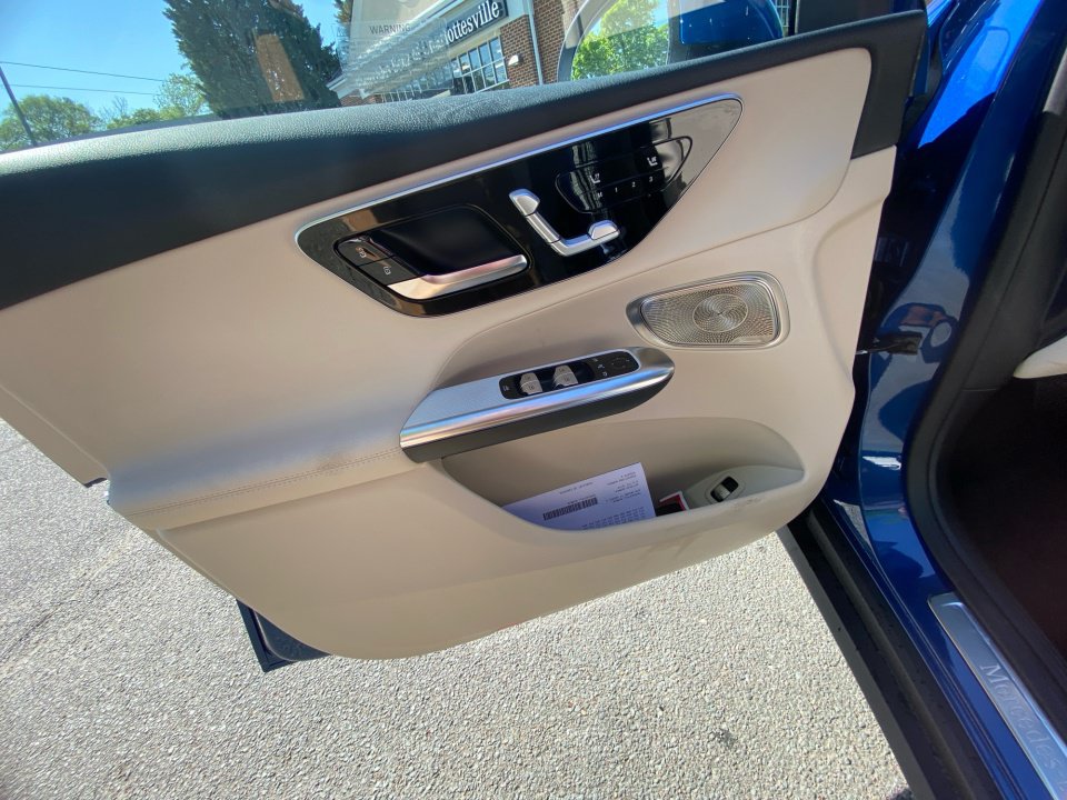 New 2026 Mercedes-Benz GLC 300 4MATIC image 32