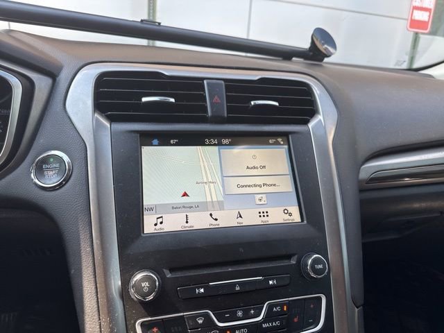 Used 2018 Ford Fusion SE w/ Fusion SE Technology Package FWD image 34
