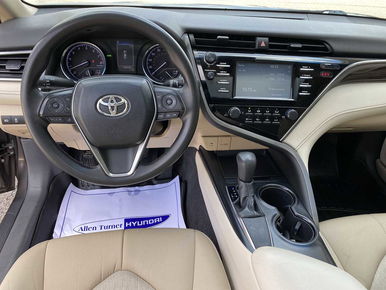 Used 2018 Toyota Camry LE w/ Moonroof Package image 12