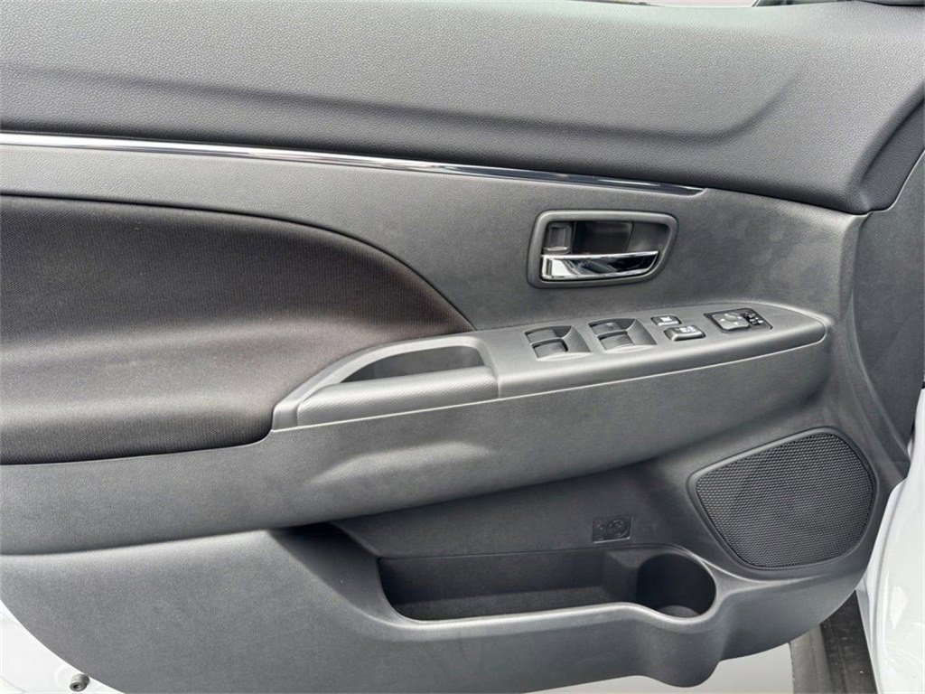 New 2025 Mitsubishi Outlander Sport LE image 10