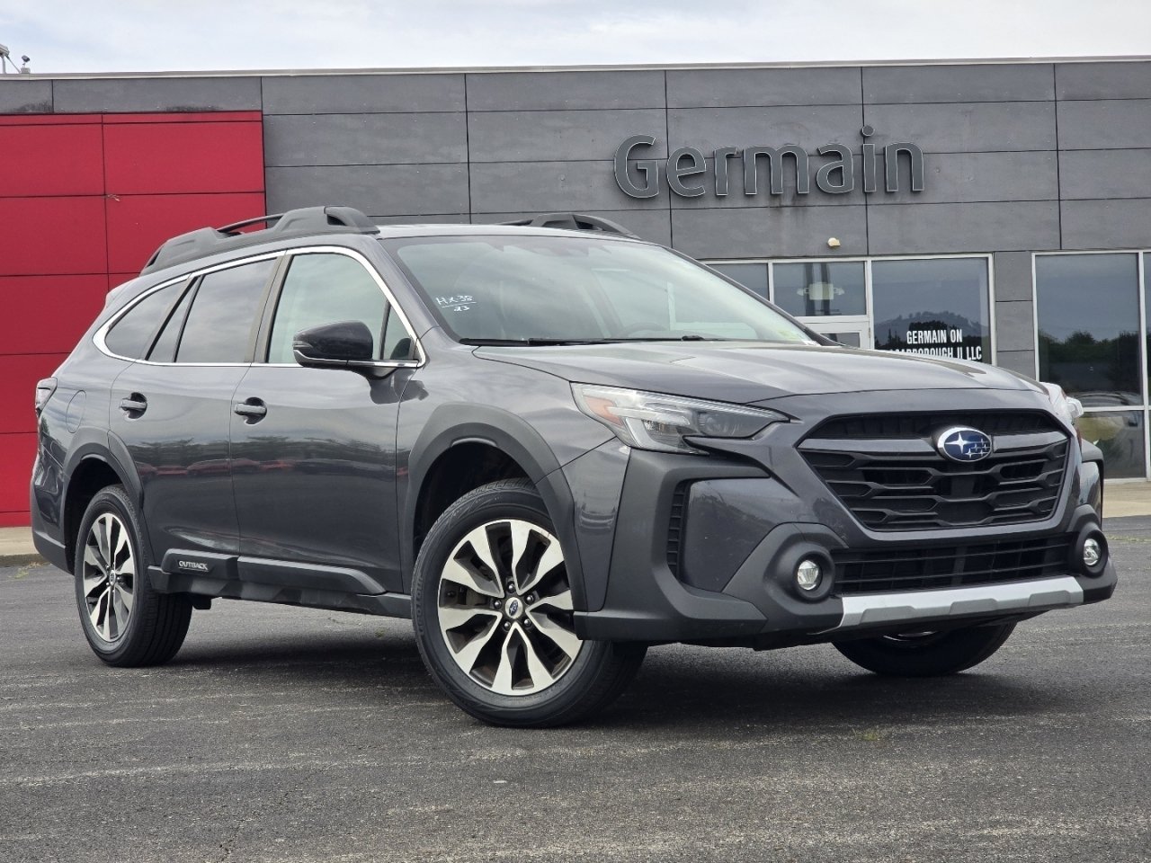 Used 2023 Subaru Outback Limited AWD/4WD image 2