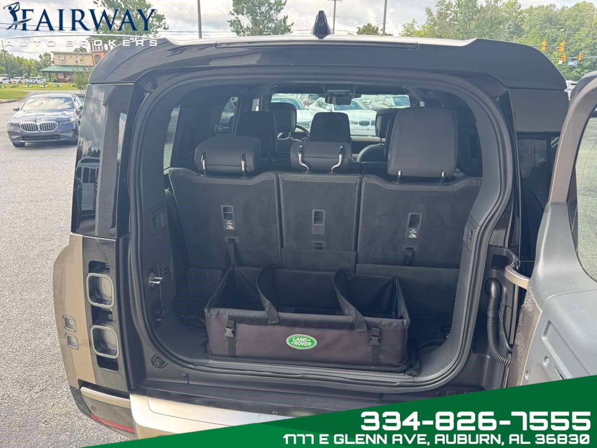 Used 2023 Land Rover Defender 130 X image 34
