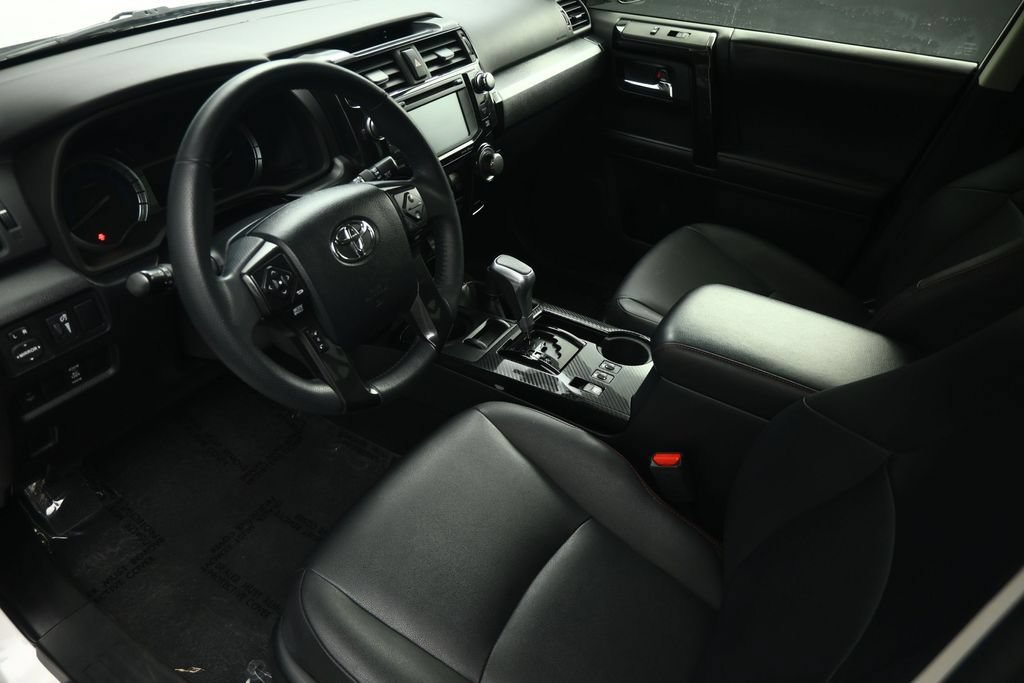 Used 2018 Toyota 4Runner TRD Off-Road Premium AWD/4WD image 48