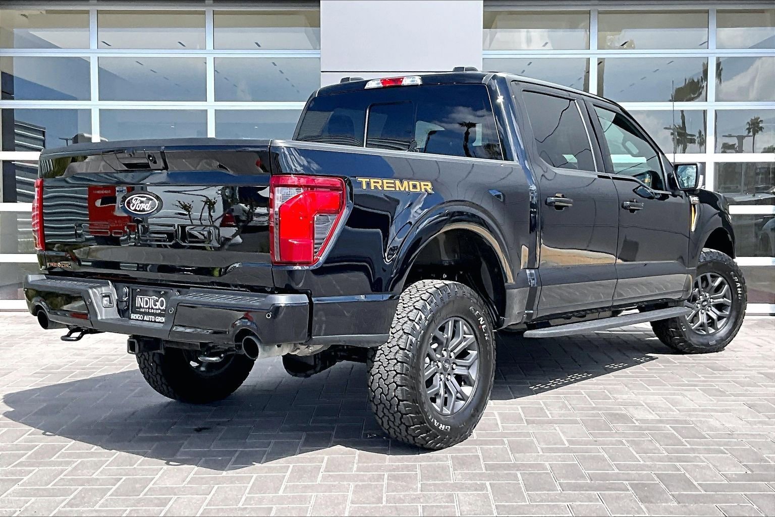 Used 2025 Ford F150 Tremor w/ Tow/Haul Package image 13