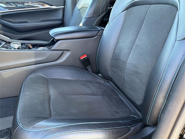 Used 2023 Jeep Grand Cherokee Trailhawk image 11