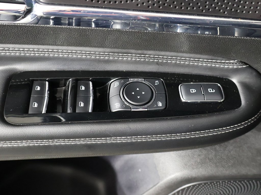 Used 2023 Lincoln Corsair AWD image 35