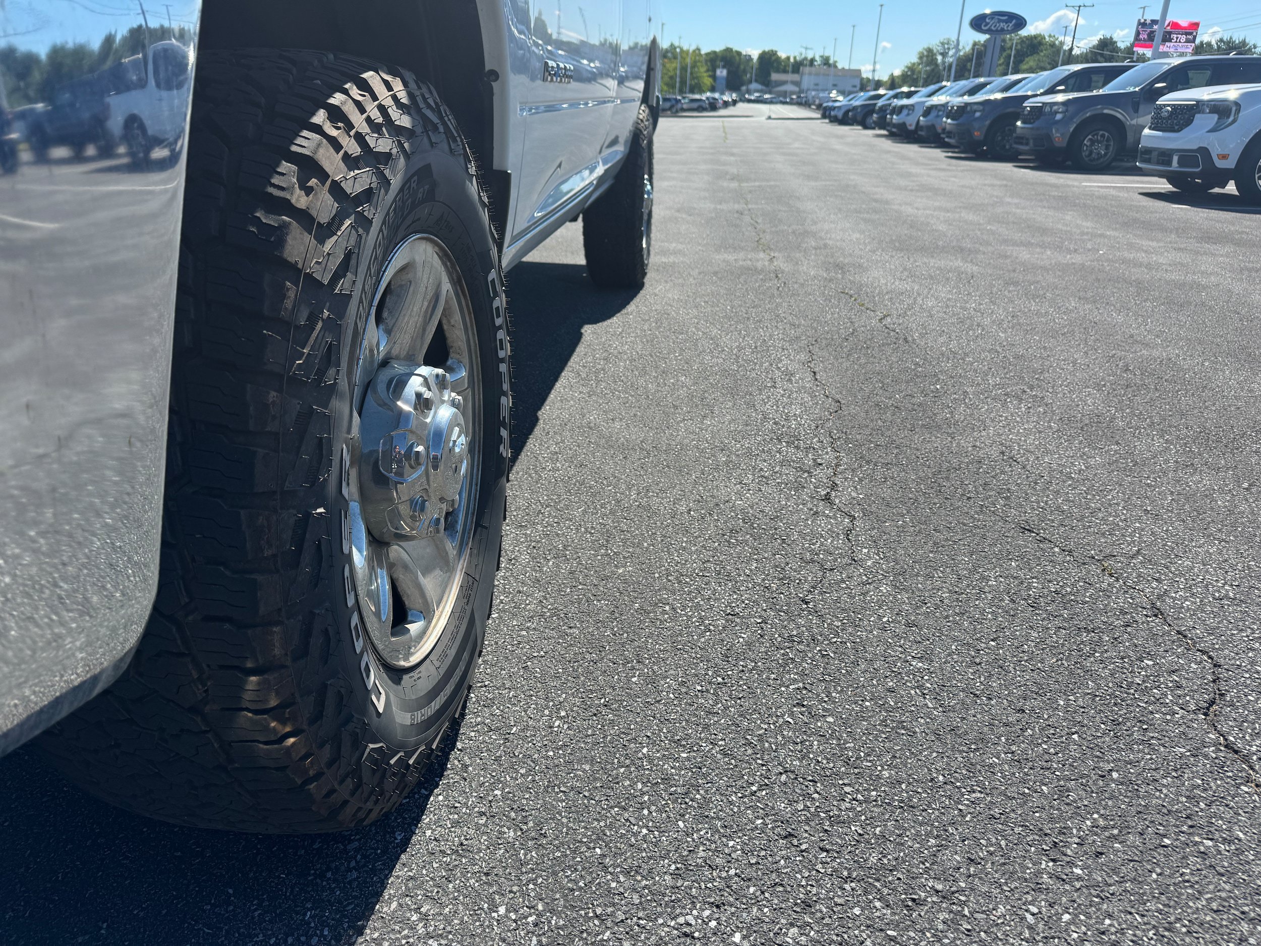 Used 2020 RAM 2500 Tradesman w/ Chrome Appearance Group AWD/4WD image 16