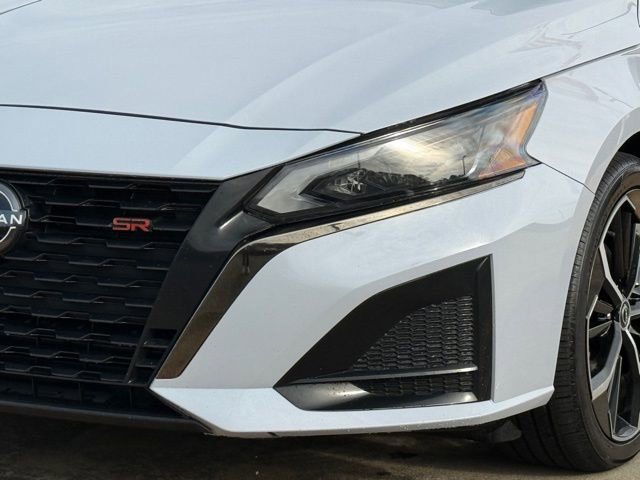 Used 2024 Nissan Altima 2.5 SR image 12