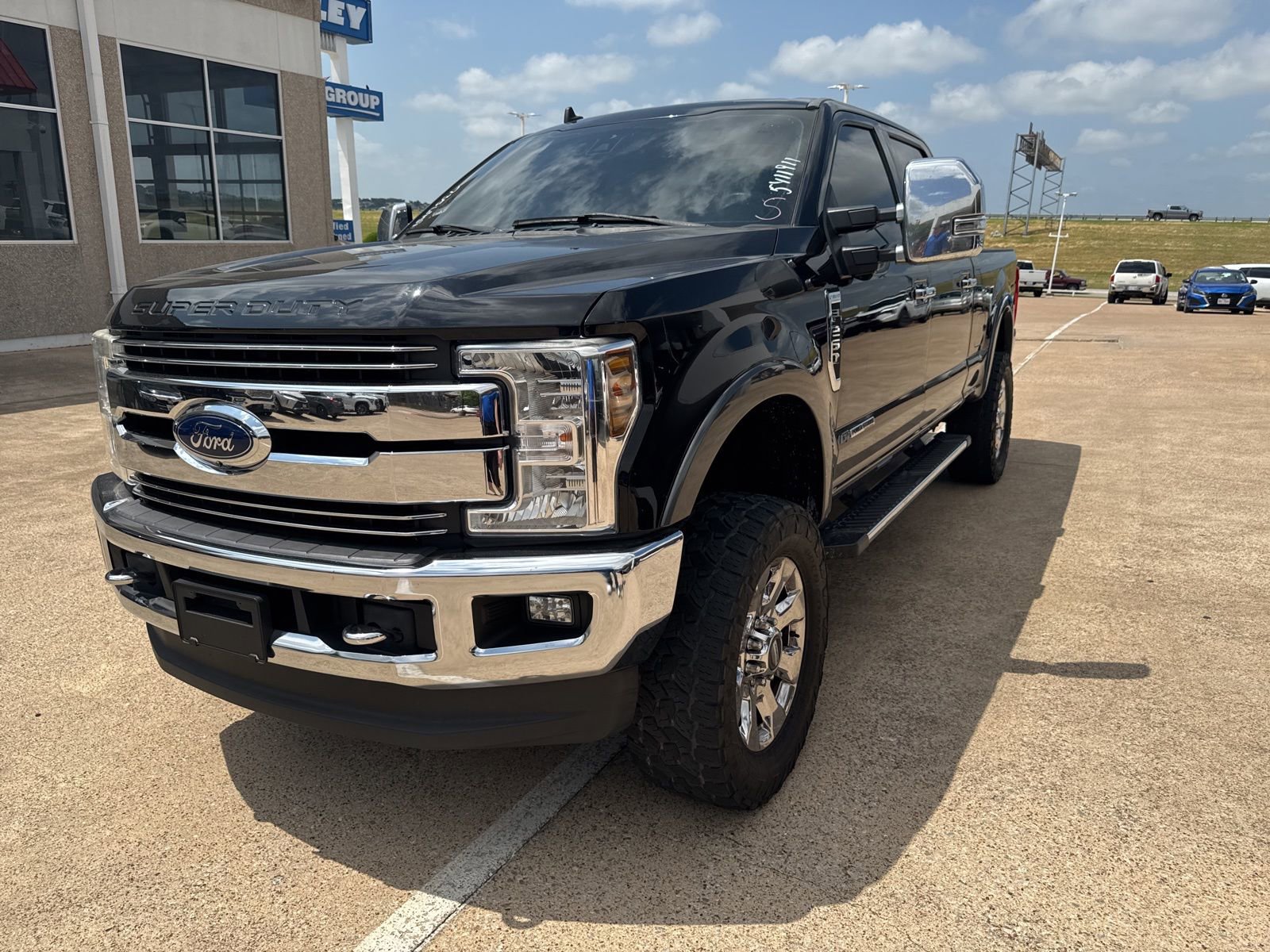 Used 2019 Ford F250 Lariat w/ Lariat Ultimate Package image 1